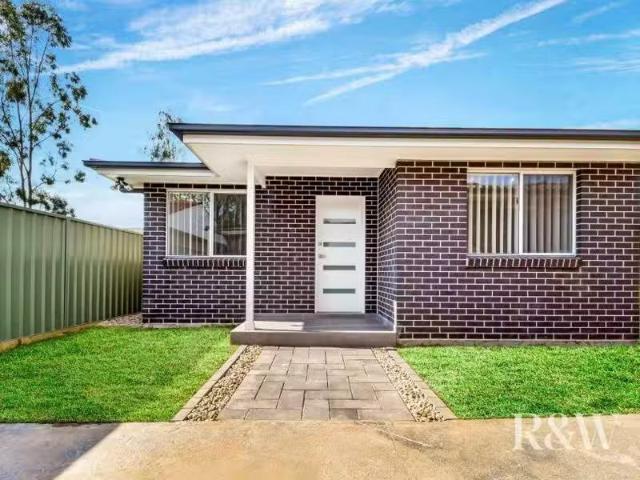 Apartment for rent in St Clair, Sydney