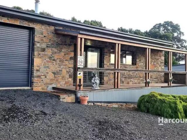 House for rent in Penguin, Tasmania