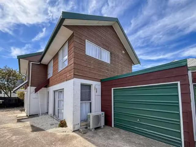 House for rent in Heathcote, Canterbury