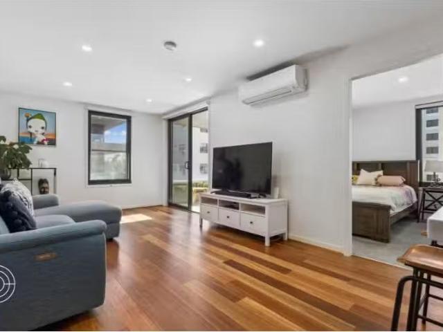 Apartment for rent in Turner, North Canberra