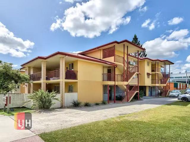 House for rent in Canning Vale, Western Australia