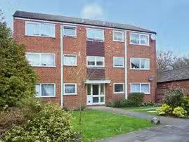 Apartment for rent in Frimley Green, Surrey Heath