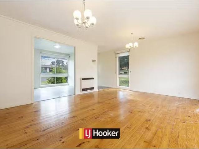 House for rent in Giralang, Australian Capital Territory