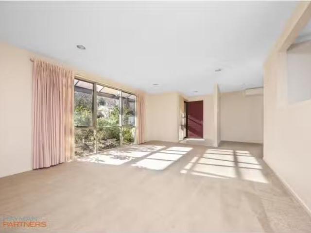 House for rent in Woden, Australian Capital Territory