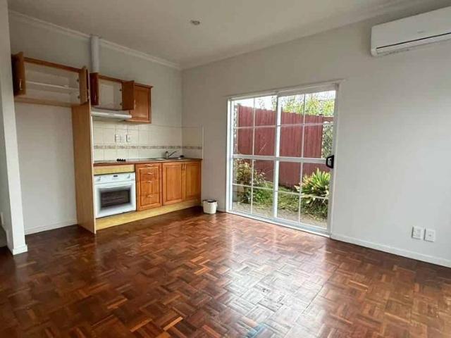 Apartment for rent in Western Heights, Henderson-Massey