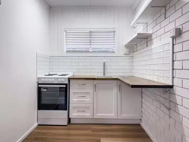 Apartment for rent in Crows Nest, Queensland