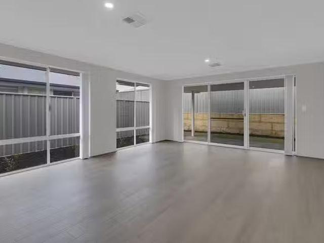 House for rent in Kwinana Town Centre, Western Australia