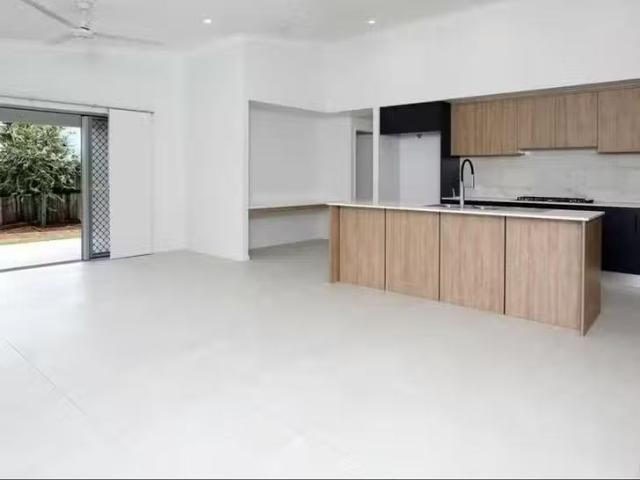 House for rent in Redlynch, Queensland