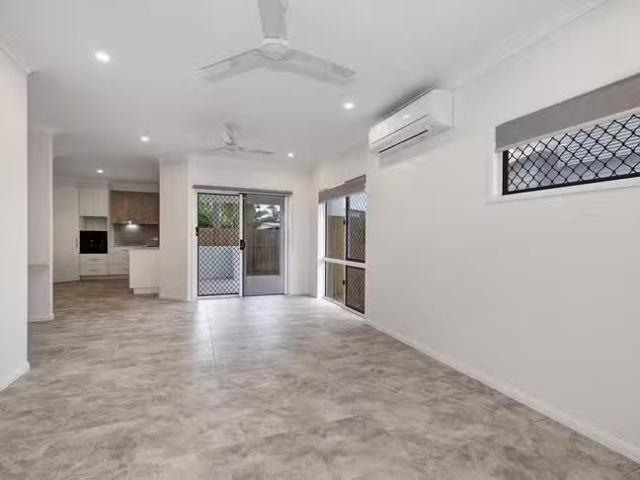 Apartment for rent in Aitkenvale, Queensland