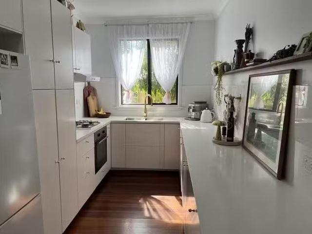 House for rent in Cloverdale, Western Australia