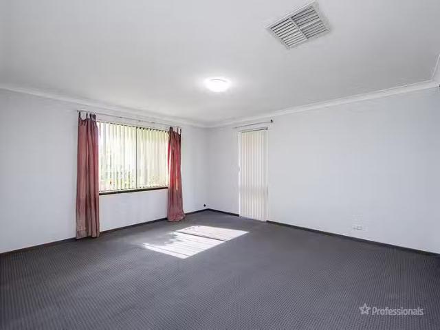 House for rent in Forrestfield, Western Australia