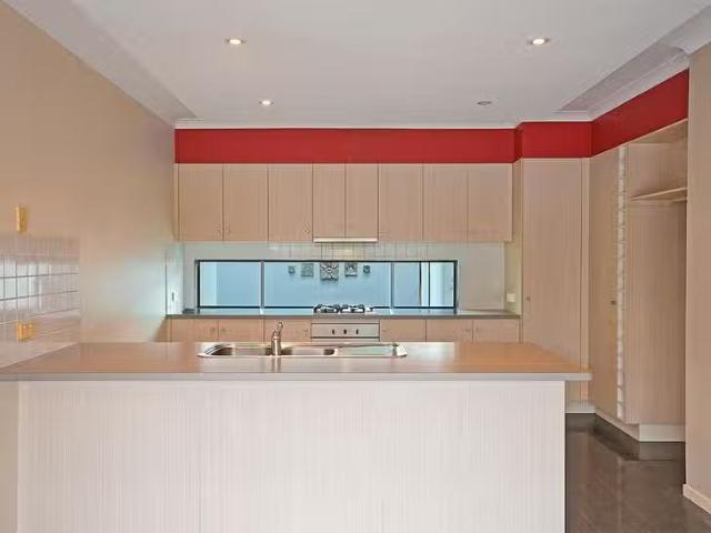 House for rent in Kelso, Queensland