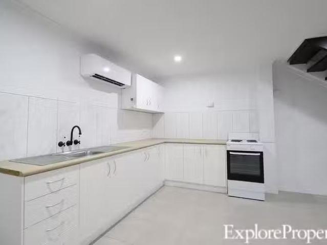 Apartment for rent in Ball Bay, Queensland