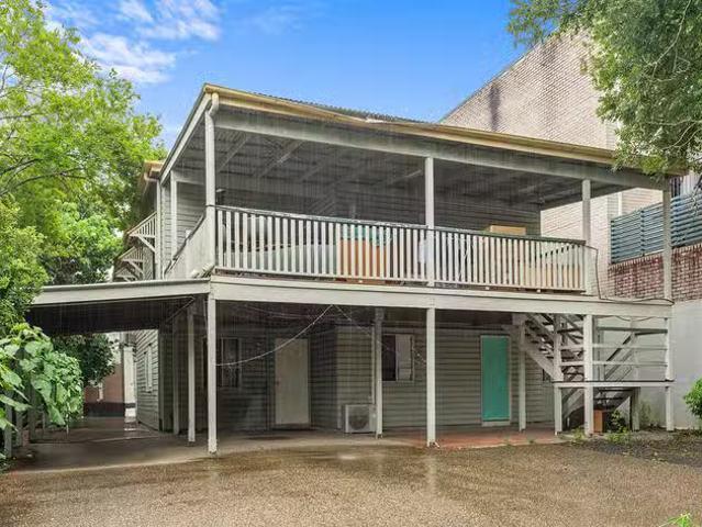 Apartment for rent in Toombul, Queensland