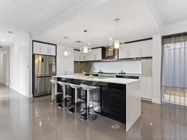 House for rent in Como, Western Australia