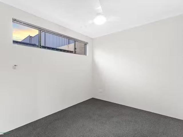 House for rent in Hammond Park, Western Australia