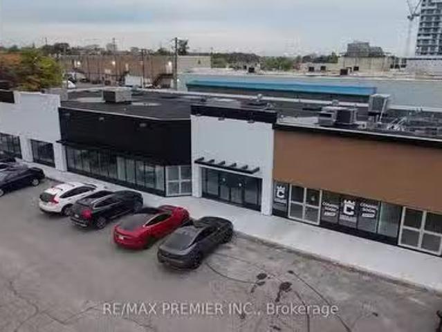 House for rent in Oakville, Ontario