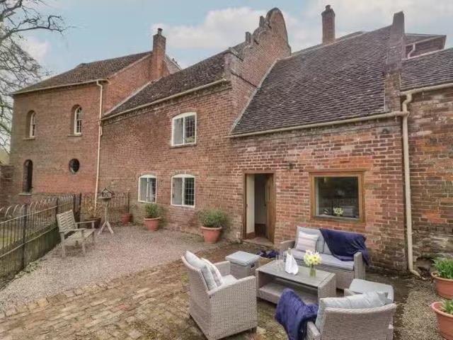 House for rent in Roding Riverside, Greater London