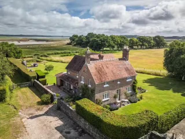 House for rent in Ridge, Hertfordshire