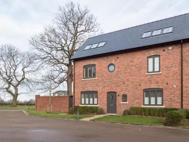 House for rent in Somerford Booths