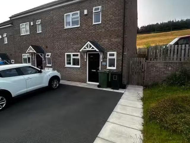 House for rent in Milnsbridge, West Yorkshire