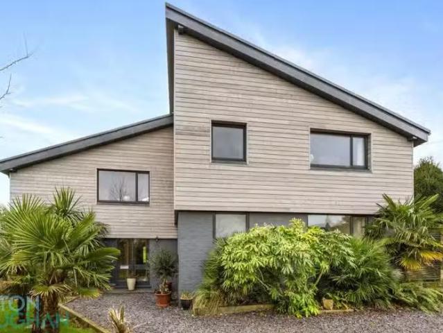 House for rent in London Borough of Barnet, Greater London
