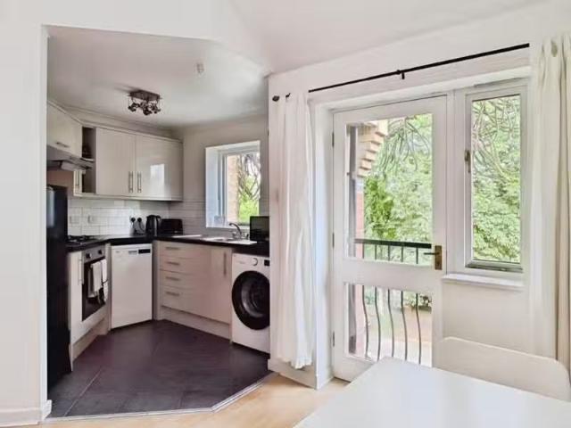 Apartment for rent in Shotton, Wales