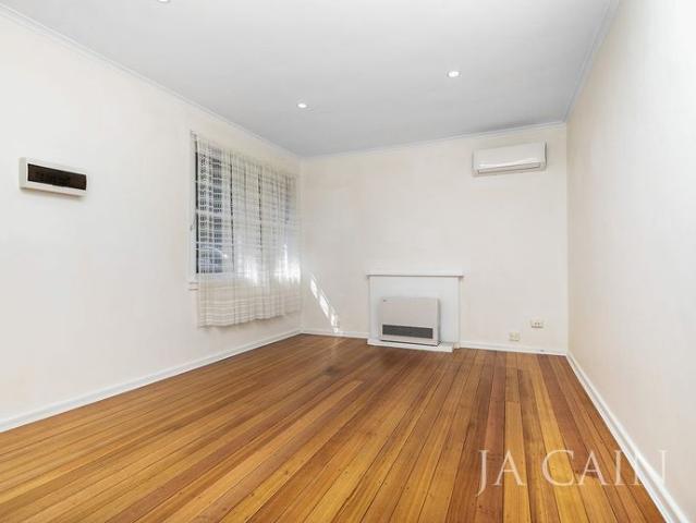 House for rent in Heidelberg Heights, Melbourne