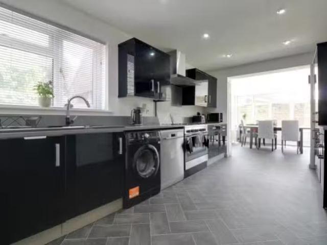 House for rent in Gomersal, Firthcliffe
