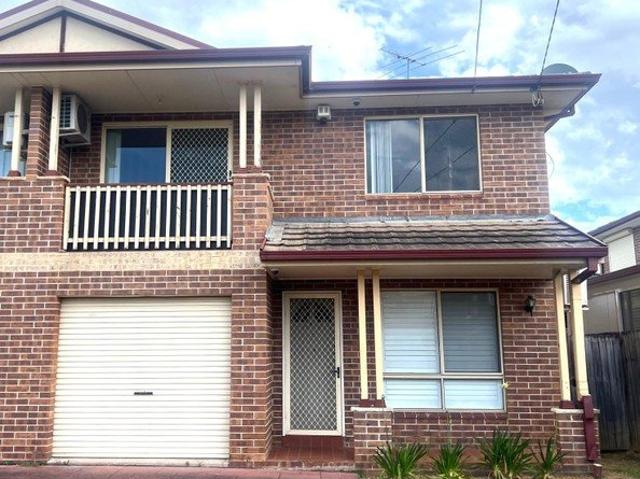 Duplex for rent in Sydney, Liverpool City Council