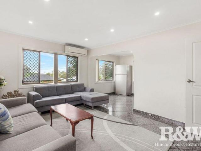 House for rent in Sadleir, Sydney