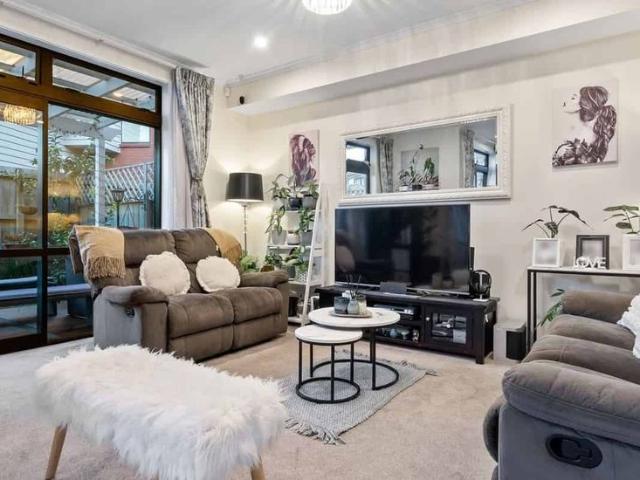 Townhouse for rent in Keri Hill, Papakura