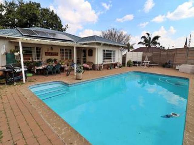 House for sale in Sunnyridge, City of Ekurhuleni Metropolitan Municipality