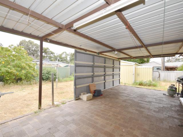 House for sale in Camillo, Western Australia