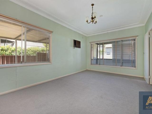 House for rent in Seven Hills, Sydney
