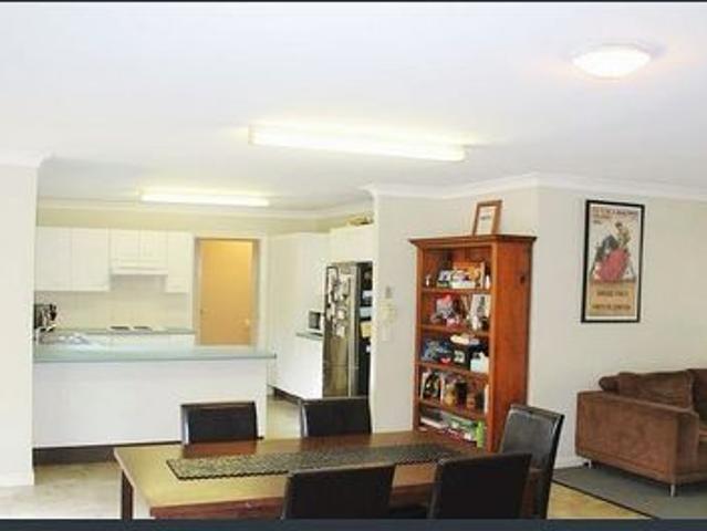 Townhouse for rent in Toombul, Queensland