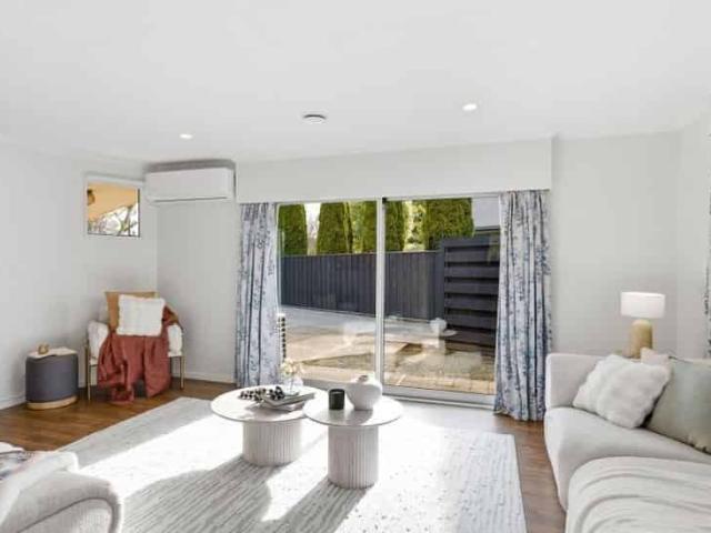 House for rent in Chaslands, Canterbury