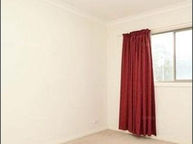 Townhouse for rent in Greensborough, Melbourne