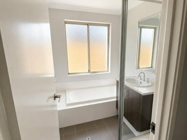 Apartment for rent in Bertram, Western Australia
