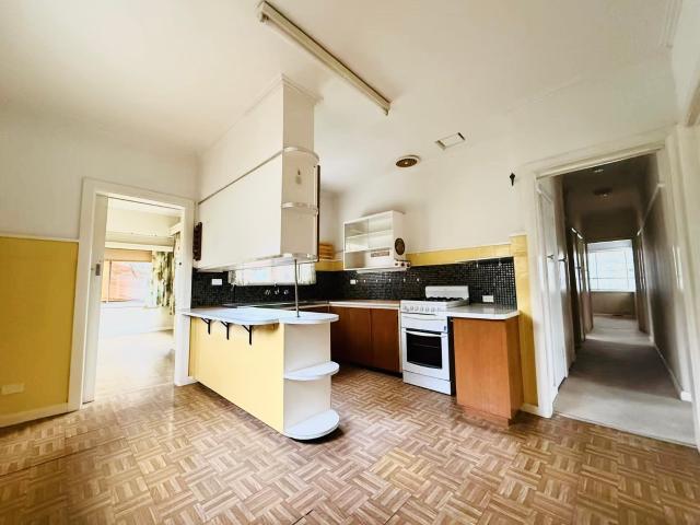 House for rent in Box Hill North