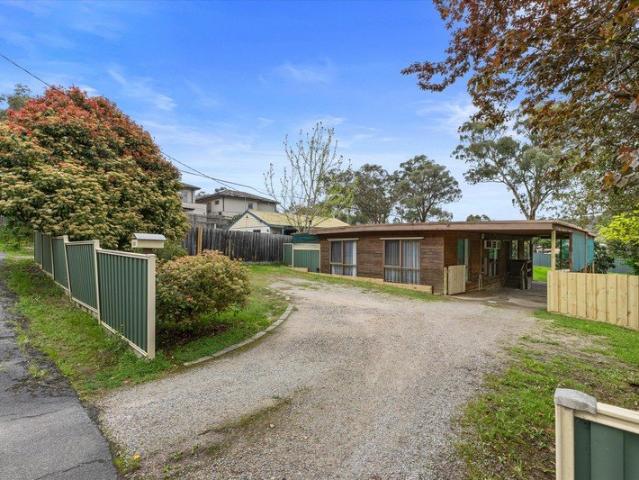 House for rent in Croydon, Melbourne