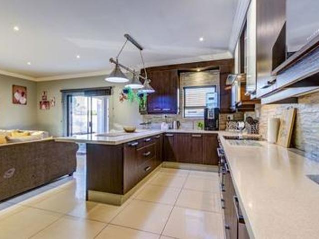 House for sale in Kempton Park, Pomona