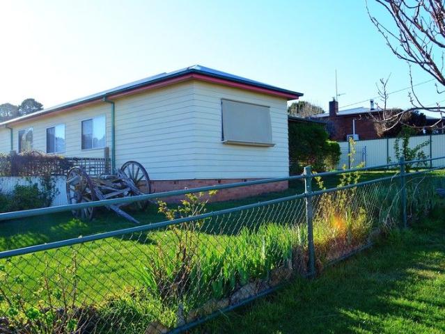 House for sale in Adaminaby, New South Wales