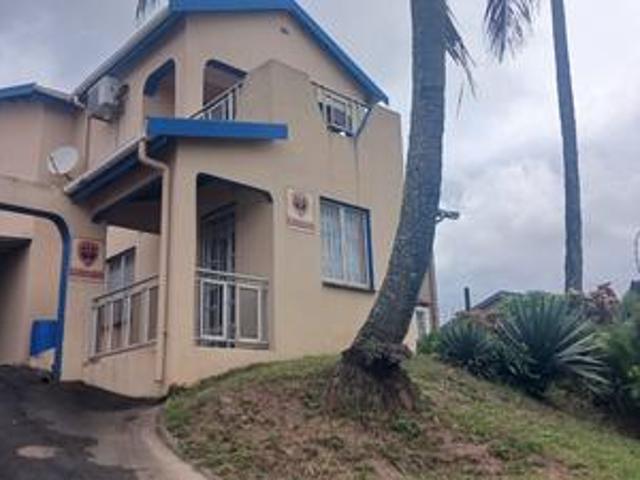 House for sale in Chatsworth, Kwazulu-natal