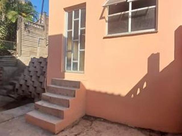 House for sale in Chatsworth, Kwazulu-natal