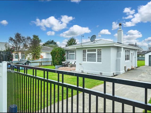 House for rent in Stortford Lodge, Hastings