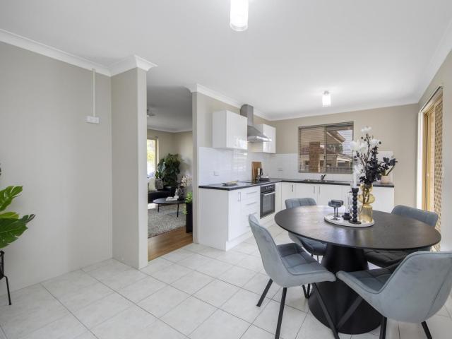 House for sale in Midland, City of Swan