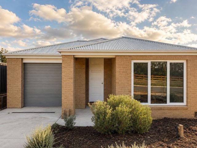House for rent in Campbells Creek, Victoria