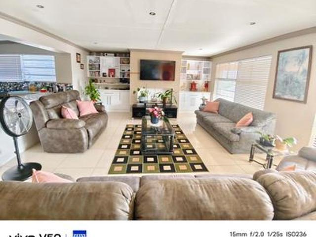 House for sale in Groot Brak Rivier, Western Cape