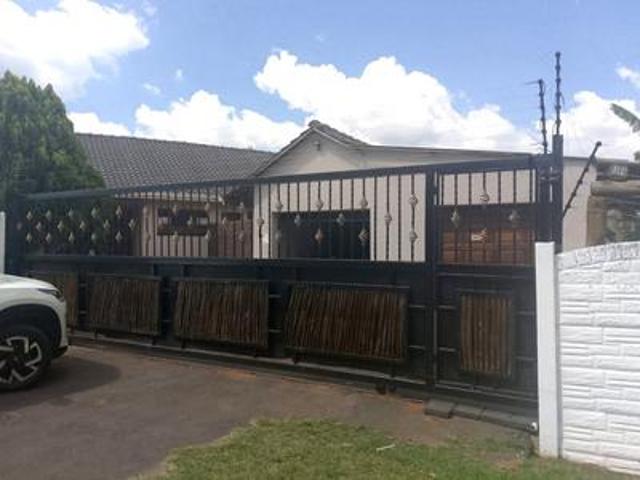 House for sale in Nooitgedacht, Gauteng